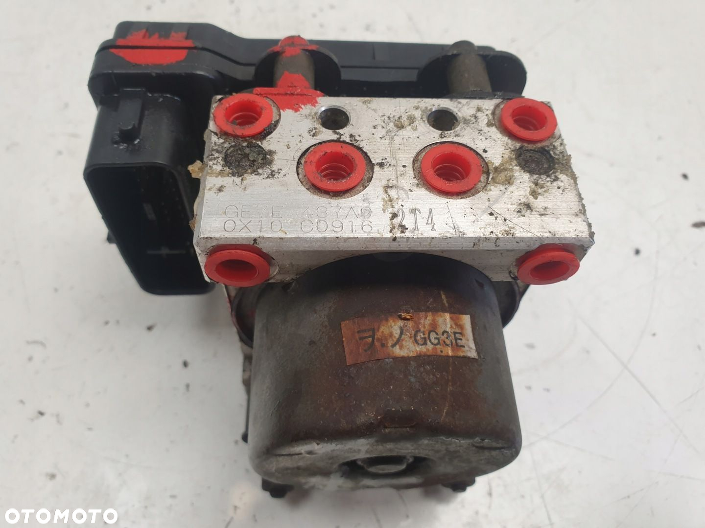 Mazda 626 V POMPA ABS hamulcowa GE7E 437A0 - 4