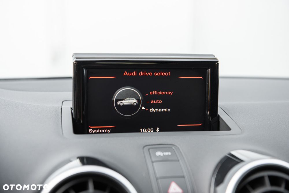 Audi S1 Sportback Standard - 22