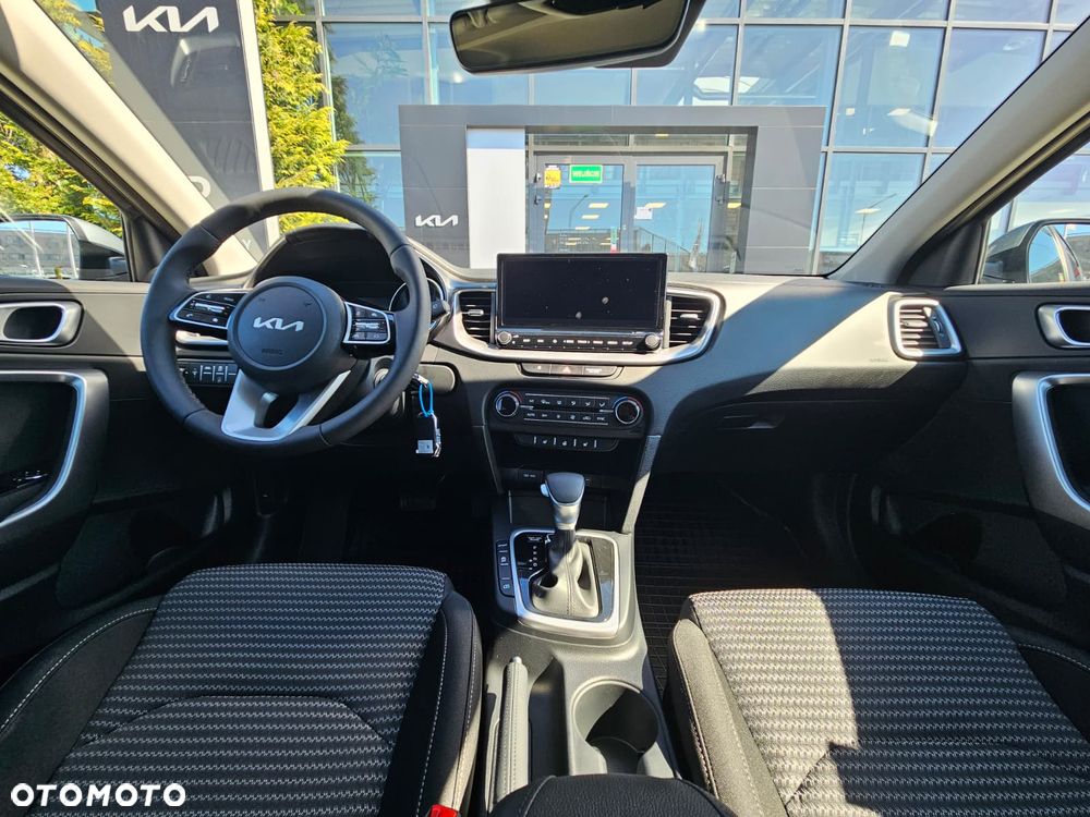 Kia XCeed 1.6 T-GDI M DCT - 12