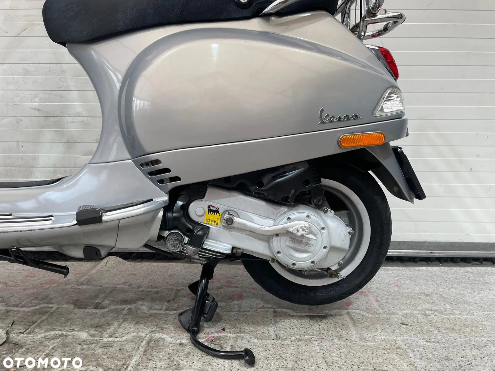 Piaggio Vespa - 32