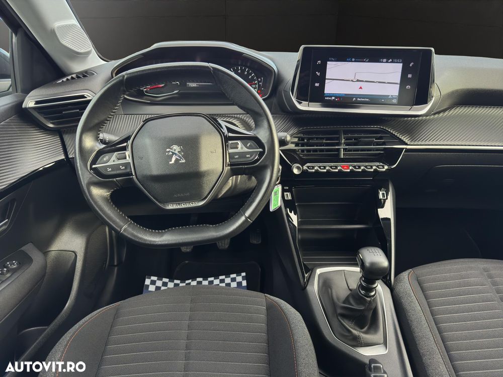Peugeot 208 PureTech 100 Business - 6