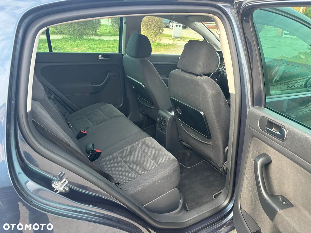Volkswagen Golf Plus 1.6 TDI DPF Highline - 11