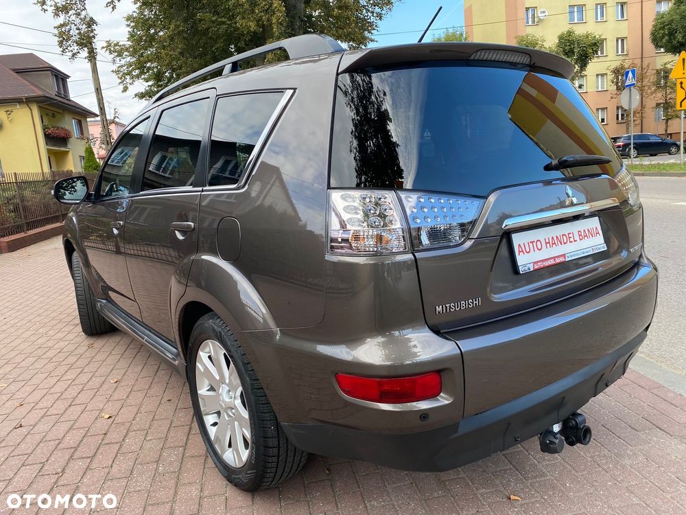Mitsubishi Outlander 2.0 Intense + 2WD EU5 CVT - 24