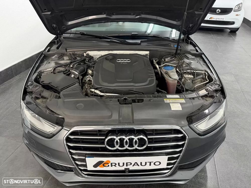 Audi A4 Avant 2.0 TDI Multitronic S-line - 22