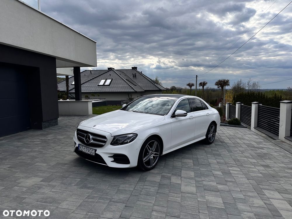 Mercedes-Benz Klasa E 200 4-Matic 9G-TRONIC - 1