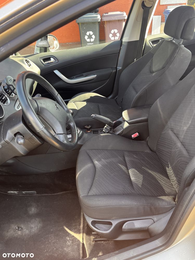 Peugeot 308 - 4