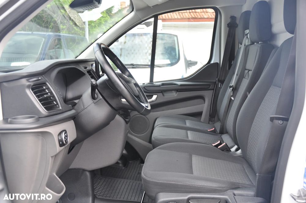 Ford Transit Custom - 14