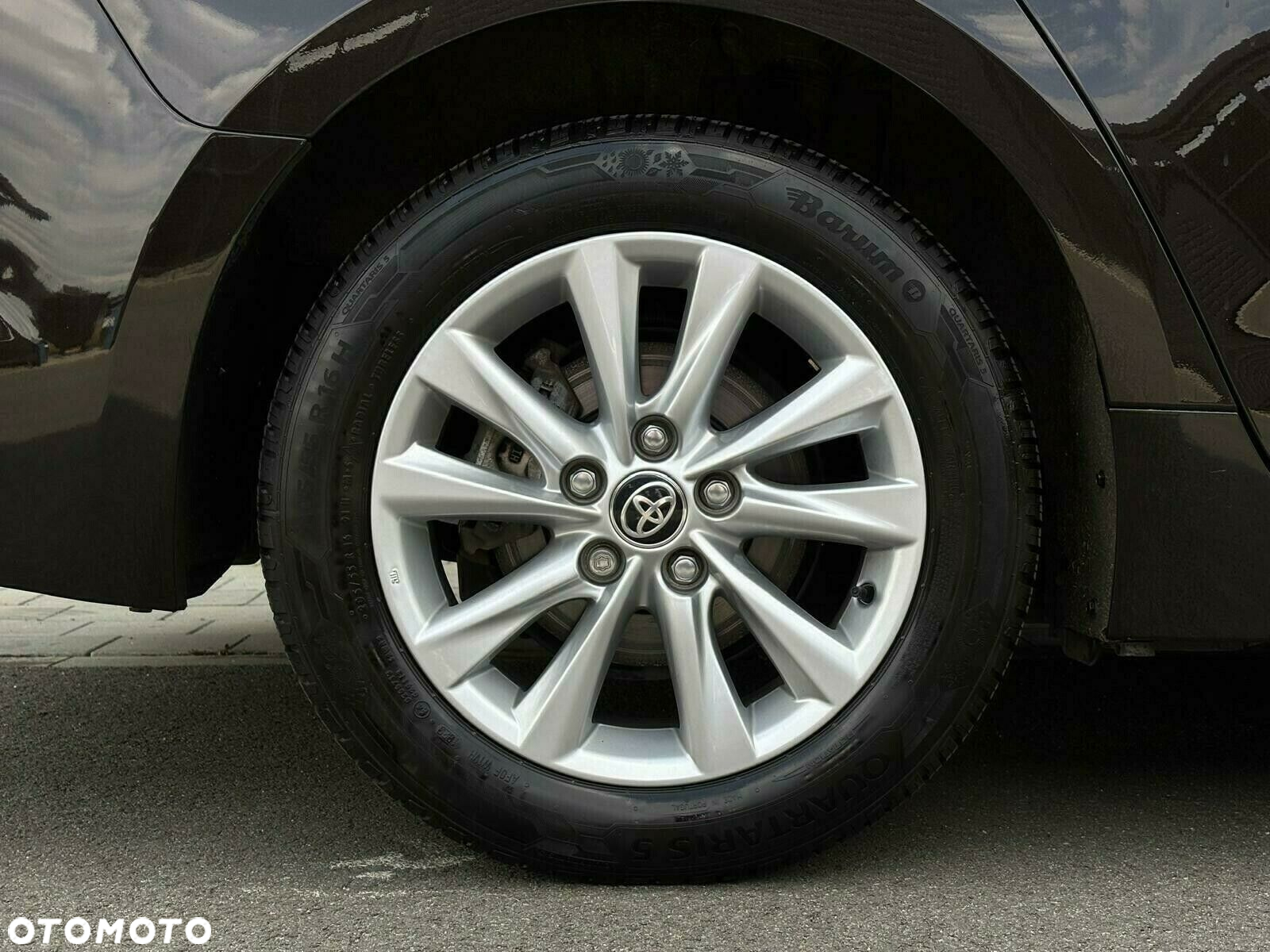 Toyota Corolla - 19