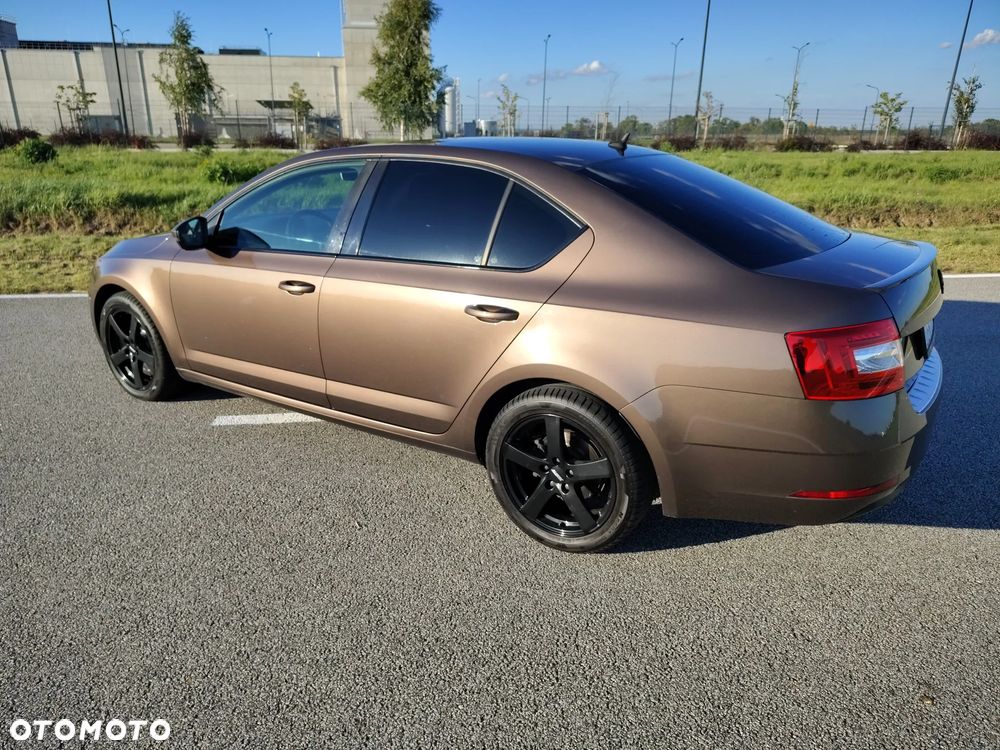 Skoda Octavia 2.0 TSI Style DSG - 2