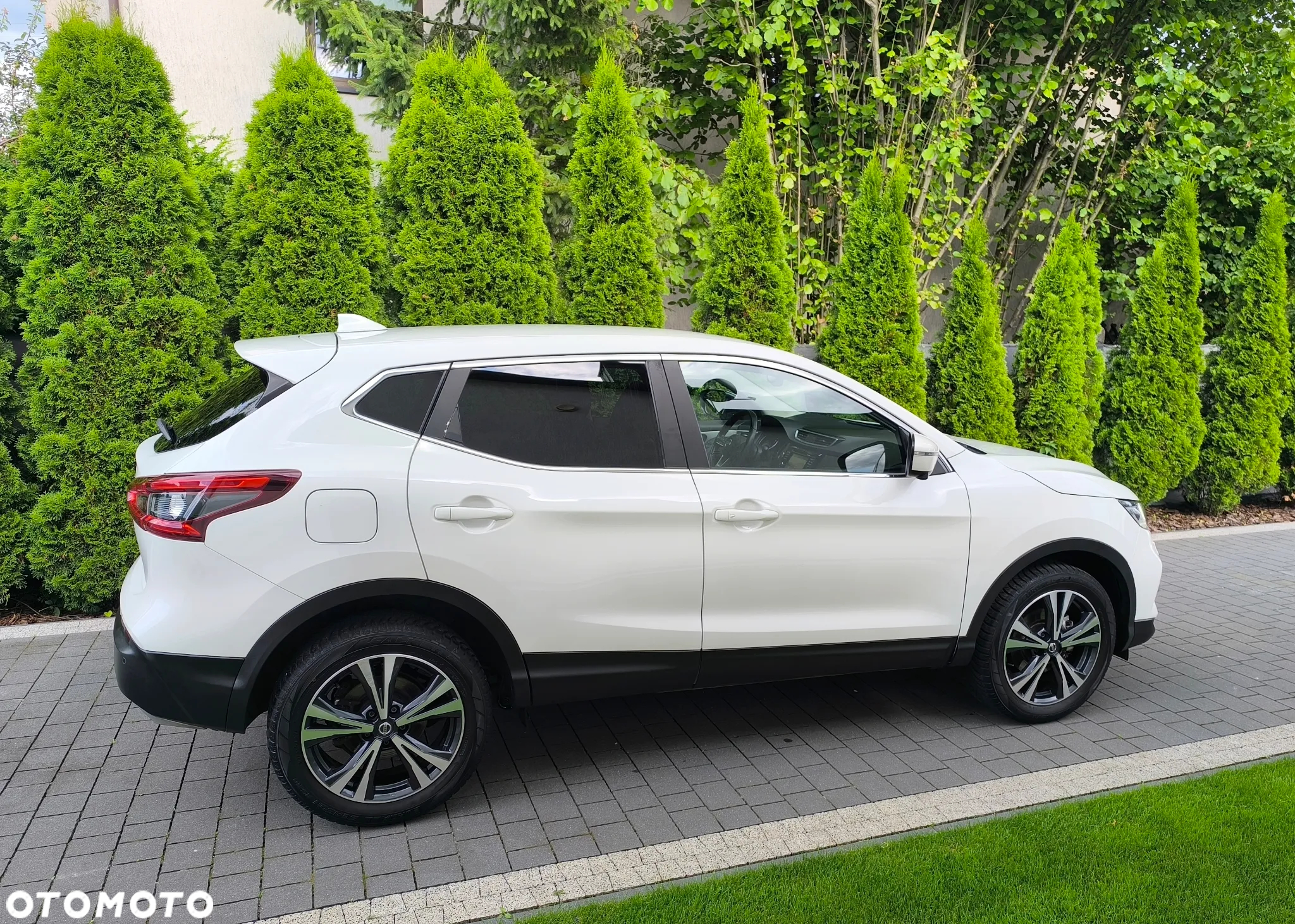 Nissan Qashqai 1.2 DIG-T N-Connecta Xtronic EU6 - 5