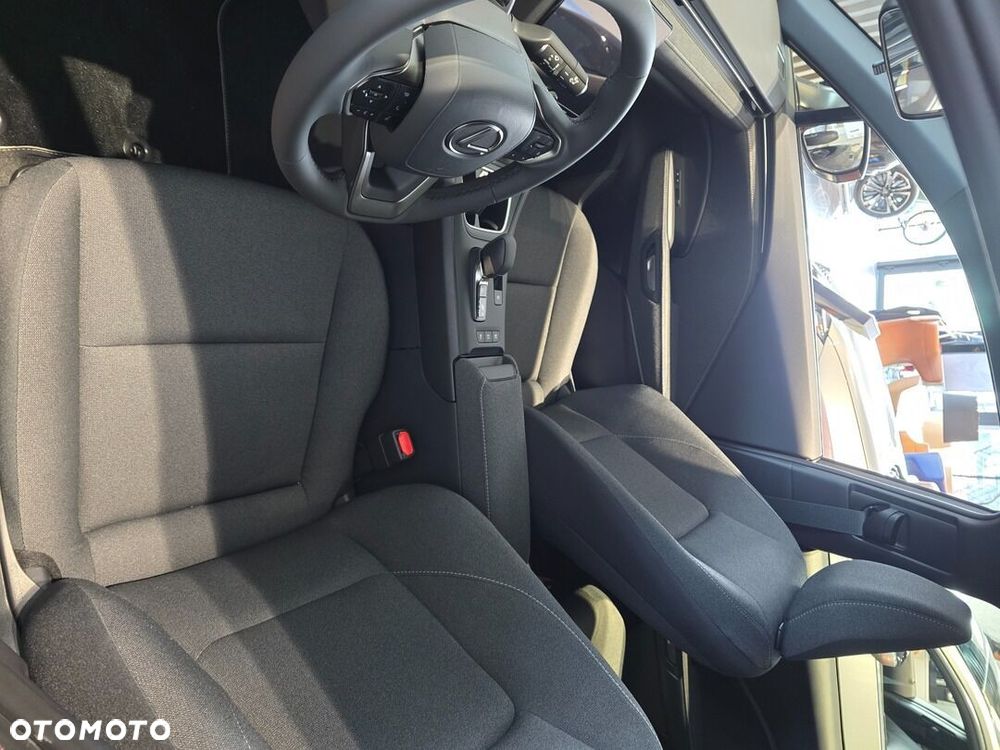 Lexus LBX 1.5 Hybrid - 11