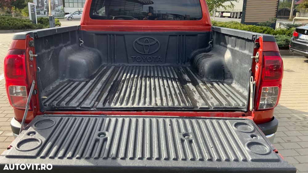 Toyota Hilux 4x4 Double Cab A/T Style - 33