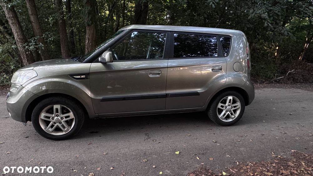 Kia Soul 1.6 CRDi L - 2