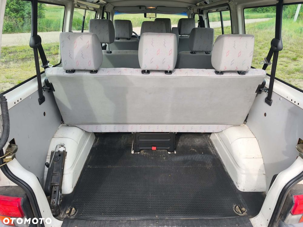 Volkswagen Transporter - 10