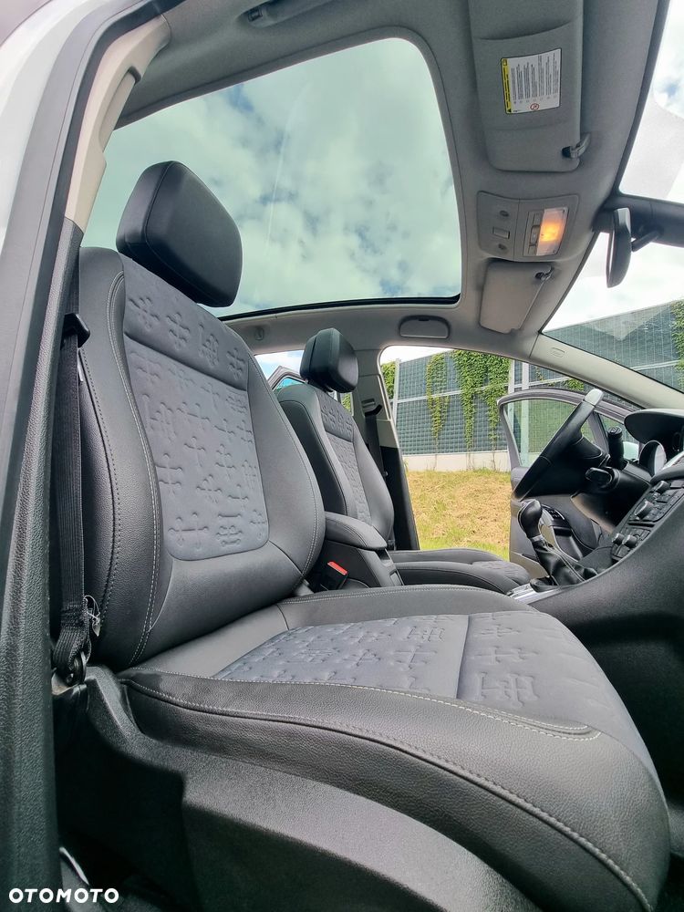 Opel Meriva 1.4 T Cosmo - 15