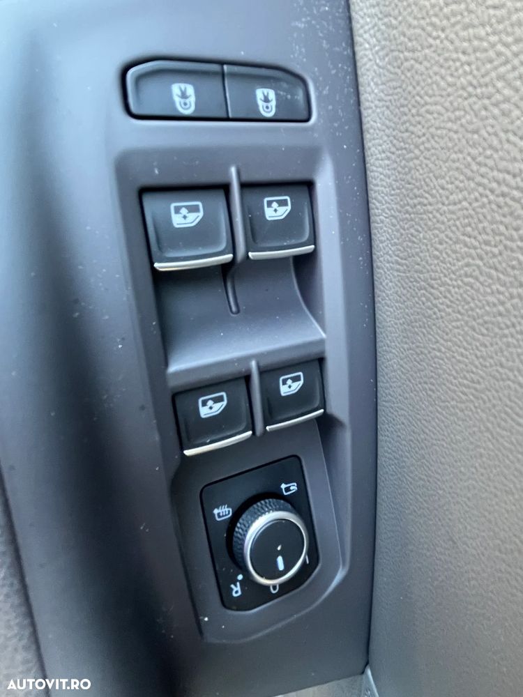 Volkswagen Touareg V6 TDI 4MOTION Elegance - 16