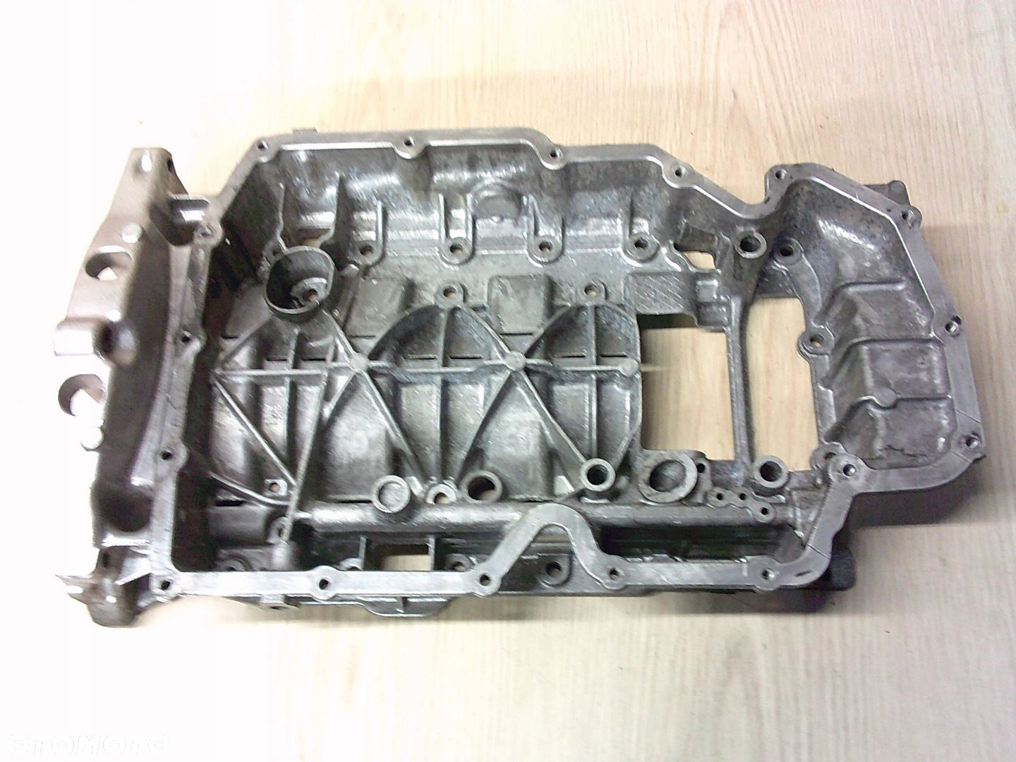 VW AUDI A3 RS3 SKODA 2.0 TDI DST DFB DEZ MISKA OLEJU KARTER 05L103603P V100 - 2