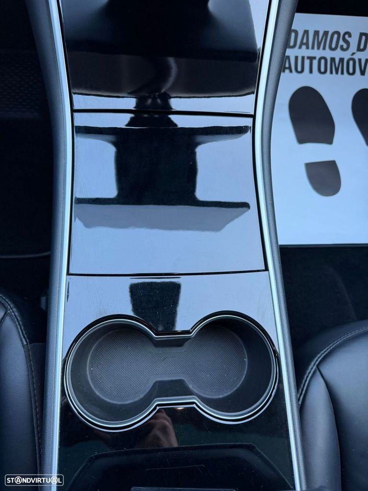 Tesla Model 3 Performance Dual Motor AWD - 29