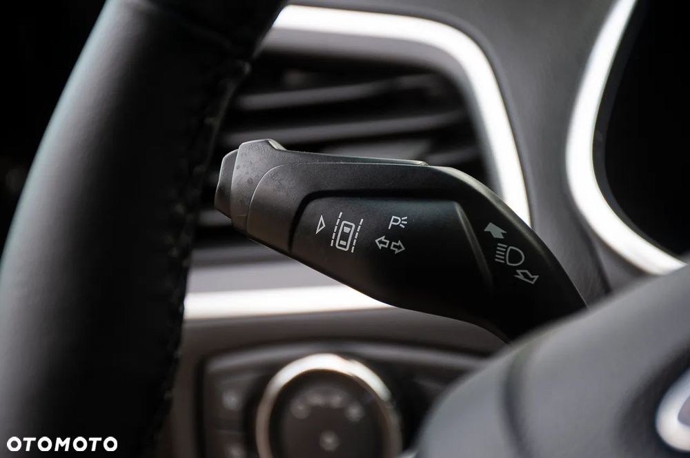 Ford Edge - 38
