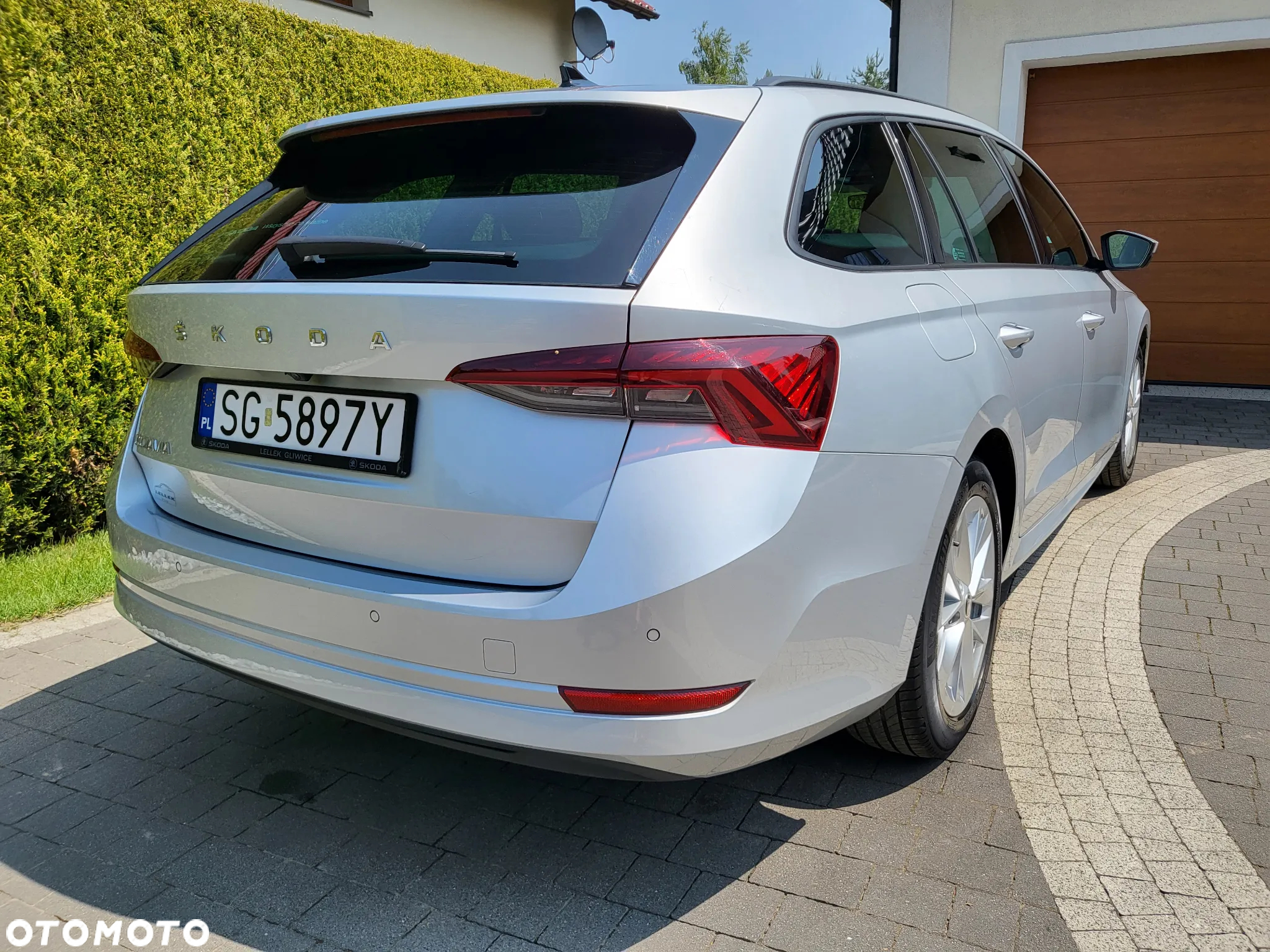 Skoda Octavia 2.0 TDI Ambition DSG - 20