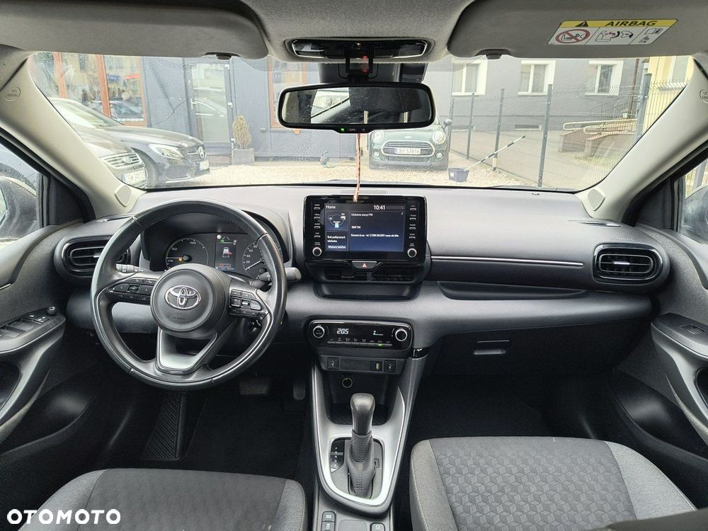 Toyota Yaris - 17