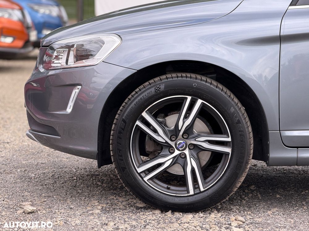 Volvo XC 60 D4 Geartronic Summum - 17