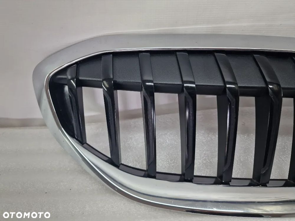 BMW G20 / G21 NA KAMERĘ 17- GRILL / ATRAPA PRZEDNIA PRZÓD , NR 5113-192976-10 , NR AUKCJI NG495 - 2