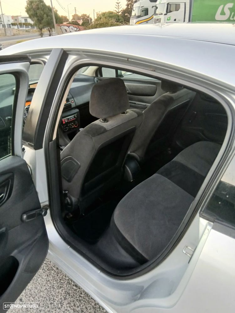 Citroën C4 - 10