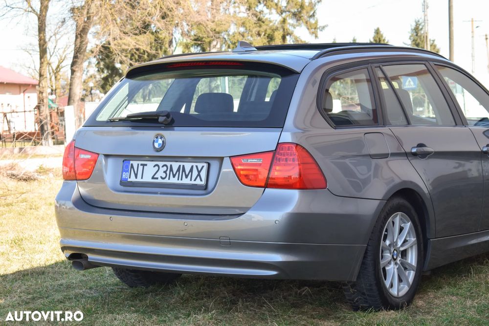 BMW Seria 3 318d Sport Line - 11