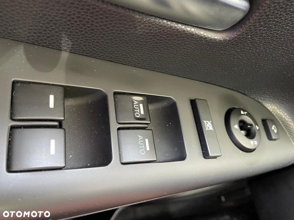 Kia Venga 1.6 CRDi 128 Platinum Edition - 17