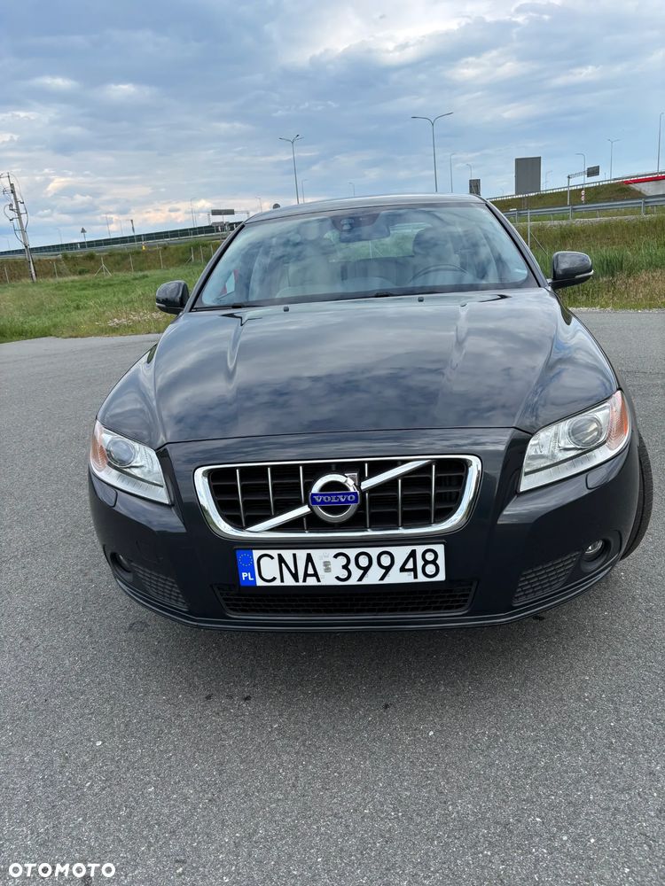 Volvo V70 T4 Dynamic Momentum - 2