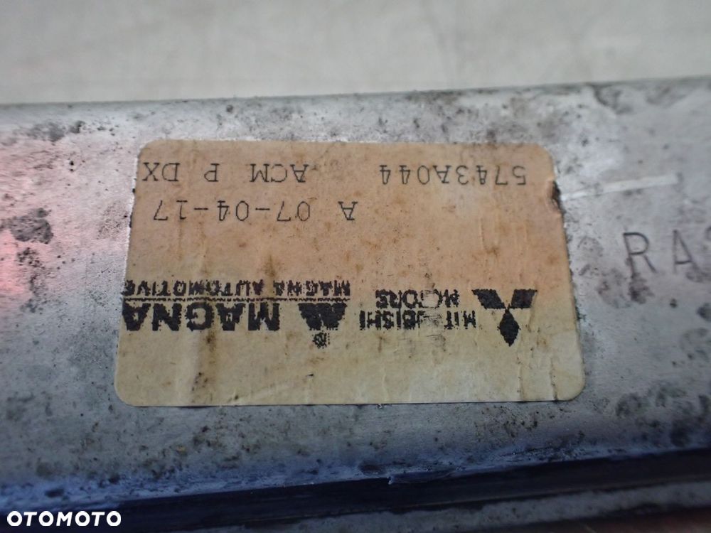 PODNOŚNIK SZYB PRAWY TYŁ MITSUBISHI COLT VI Z30 5743A044 - 5