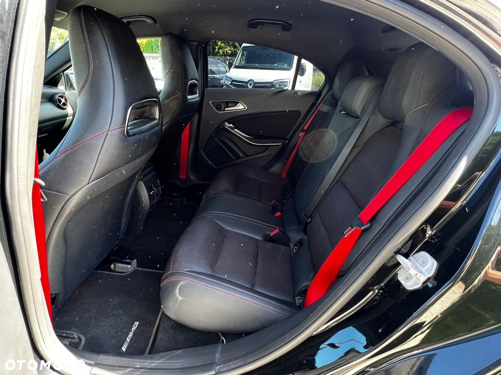 Mercedes-Benz Klasa A 45 AMG 4Matic AMG Speedshift 7G-DCT - 12