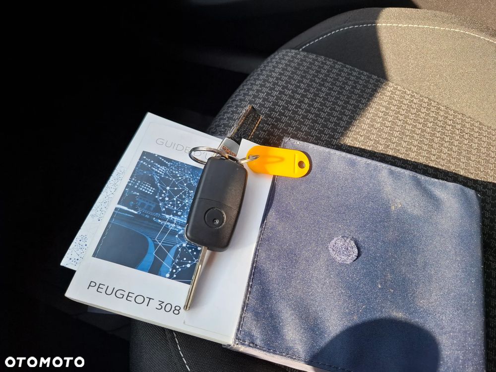 Peugeot 308 PureTech 110 Stop & Start Style - 23