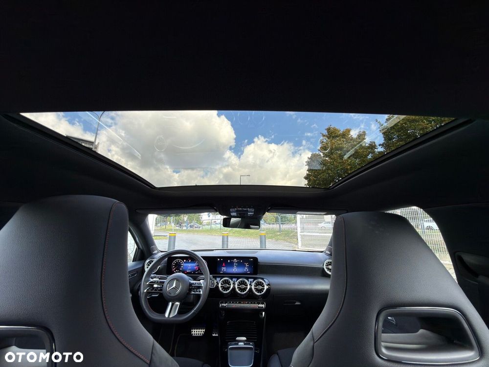 Mercedes-Benz Klasa A 220 4-Matic AMG Line 7G-DCT - 23