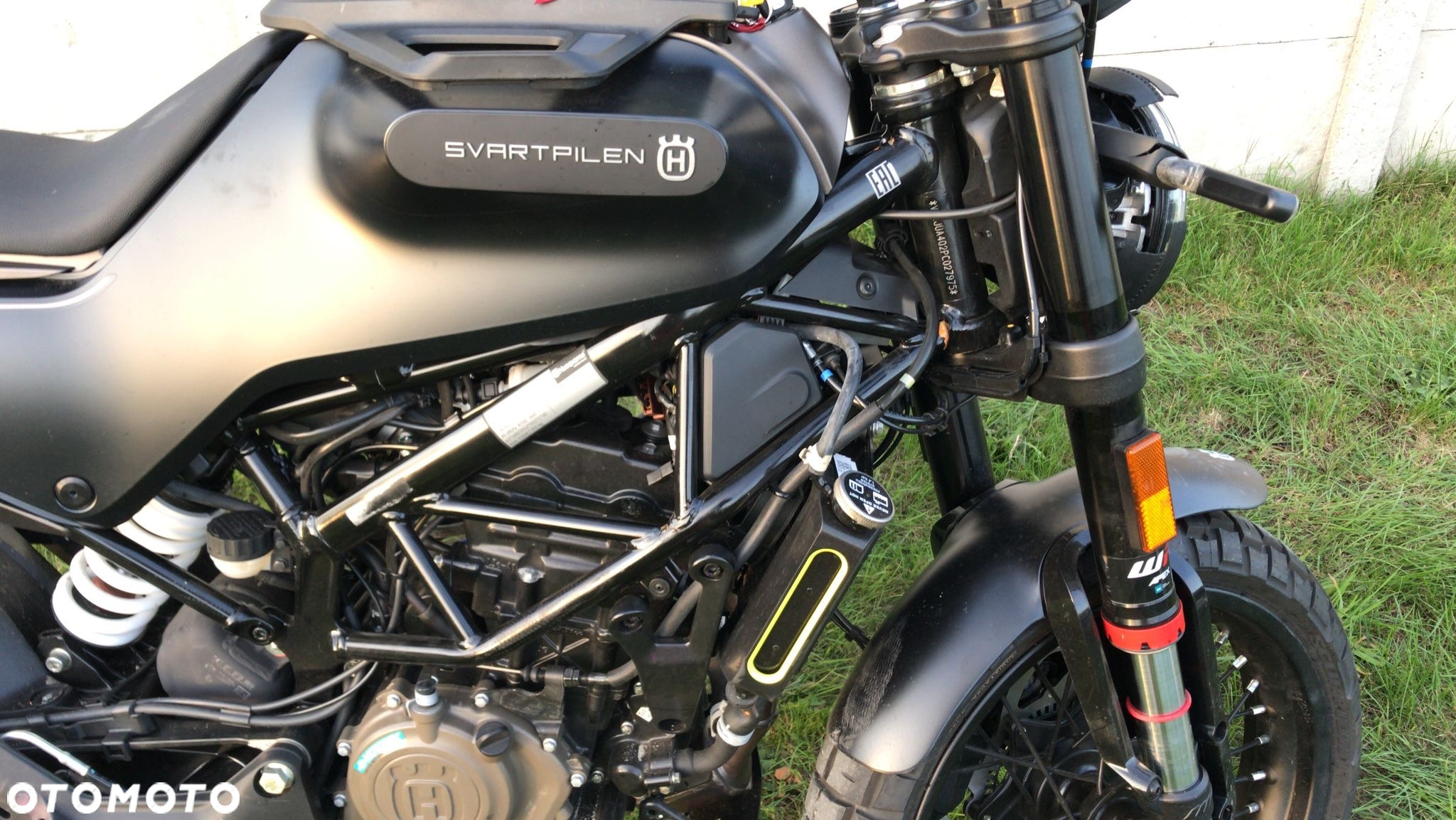 Husqvarna Svartpilen - 6