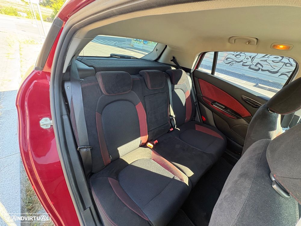 Fiat Bravo 1.9 M-Jet Sport - 11