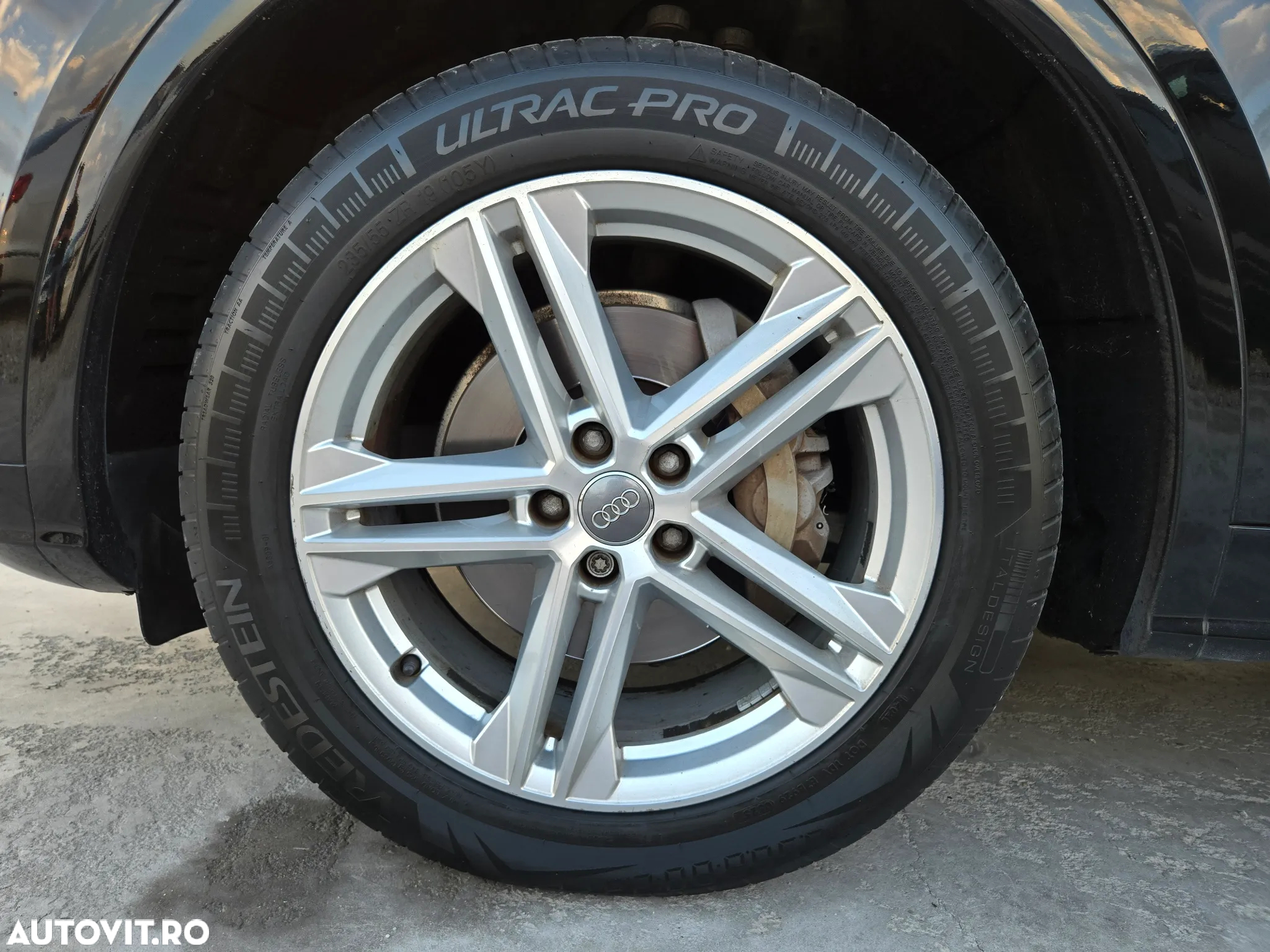 Audi Q5 2.0 40 TDI quattro S tronic Sport - 36