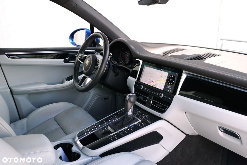 Porsche Macan S - 16