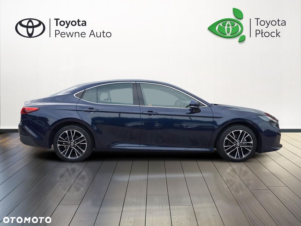 Toyota Camry - 8