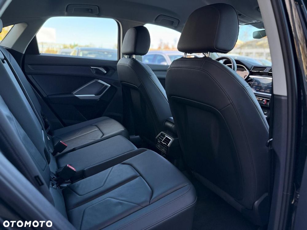 Audi Q3 Sportback - 25