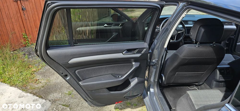 Volkswagen Passat 1.5 TSI EVO Business DSG - 25