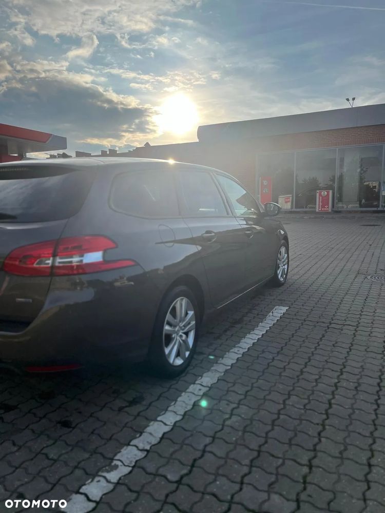 Peugeot 308 - 3