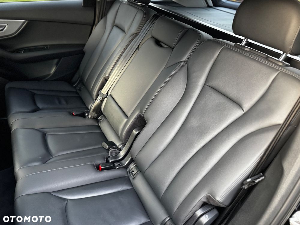Audi Q7 - 17