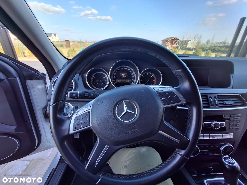 Mercedes-Benz Klasa C 220 CDI DPF BlueEFFICIENCY Edition - 15