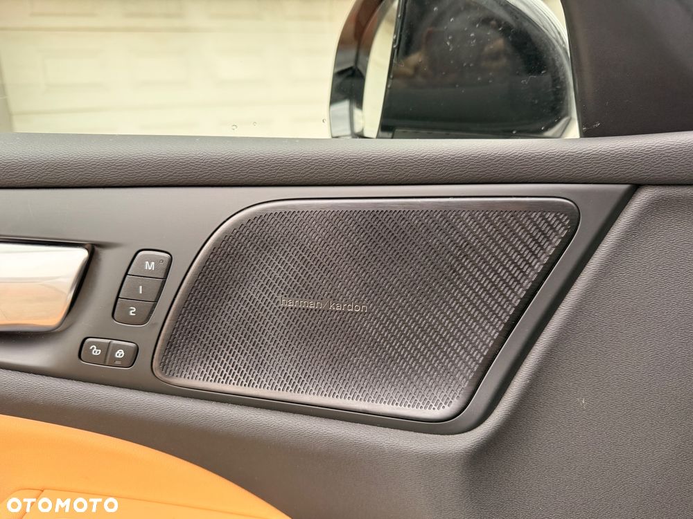 Volvo S60 T8 AWD Plug-In Hybrid Polestar Engineered - 21