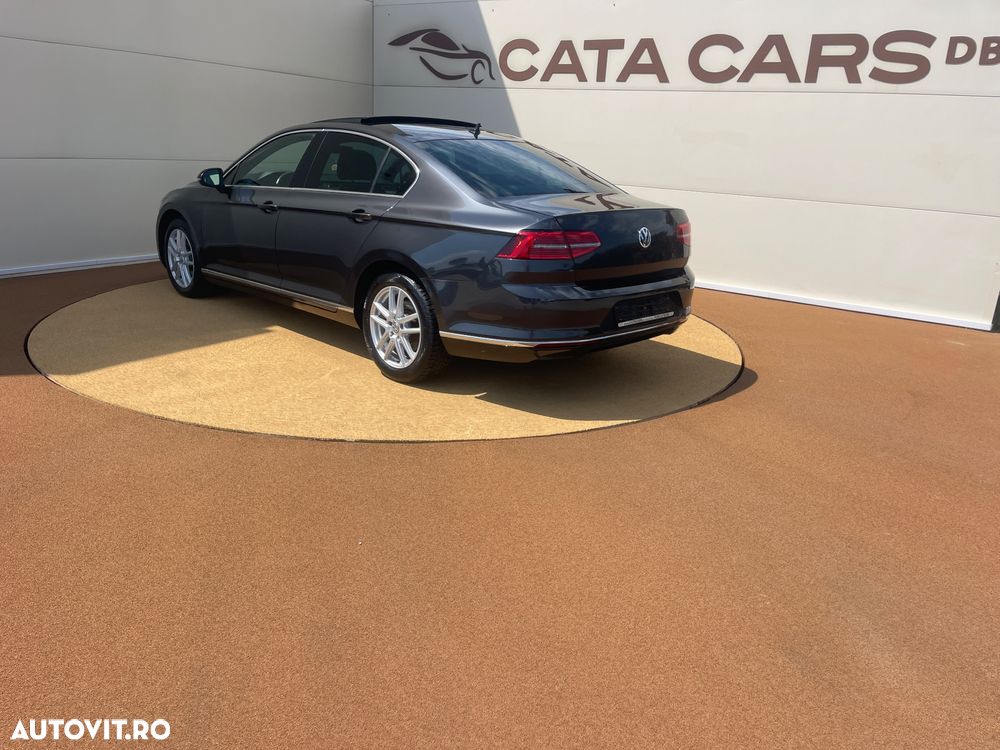 Volkswagen Passat 2.0 TDI DSG (BlueMotion Technology) Highline - 9