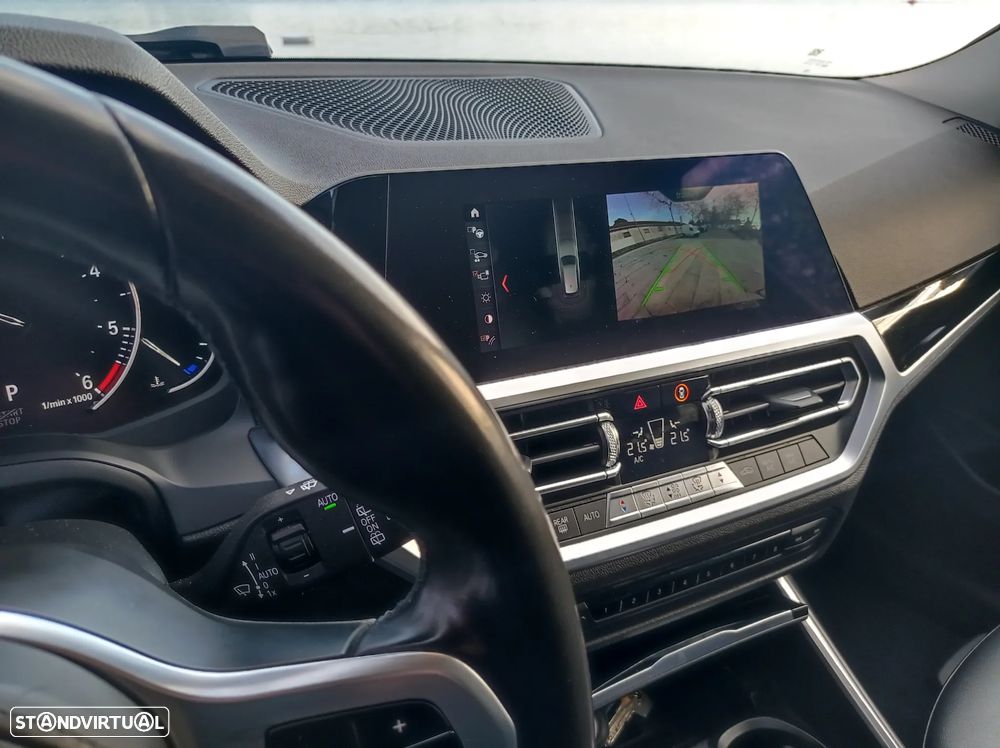 BMW 318 d Line Sport Auto - 16