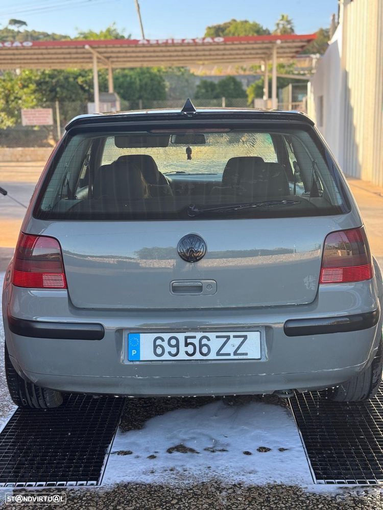 VW Golf 1.9 TDi Highline - 2