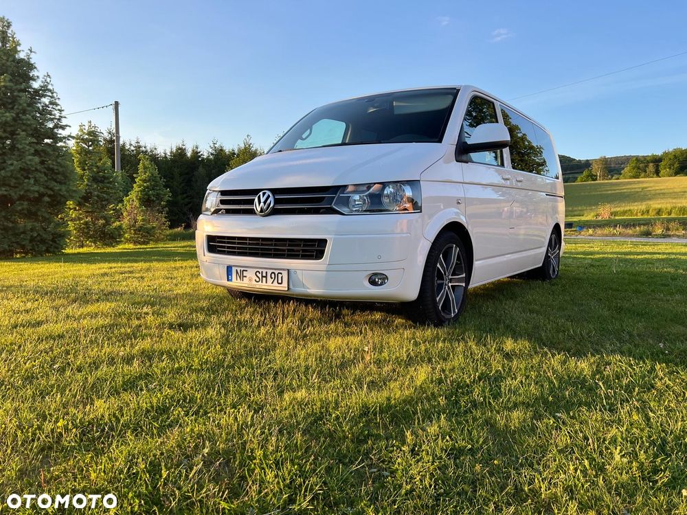Volkswagen Multivan - 1